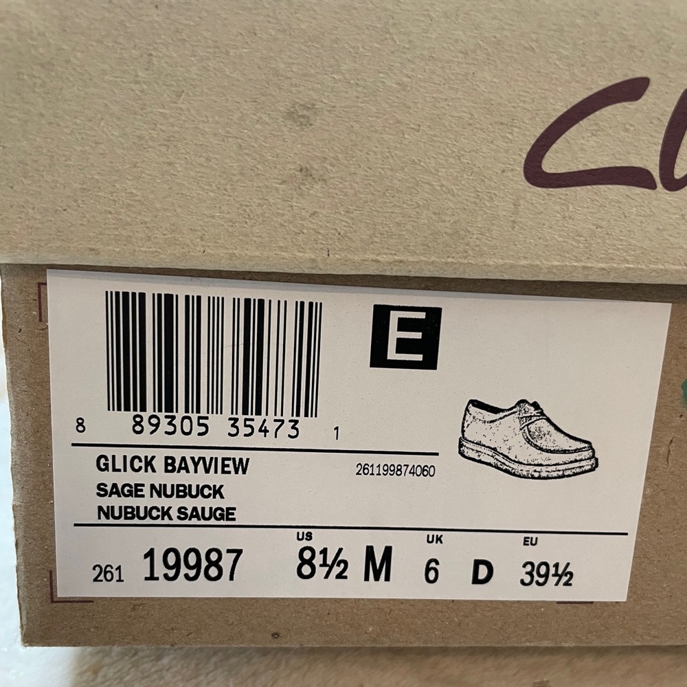 Clarks Glick Bayview Sage Nubuck Leather Shoe. Size 8.5